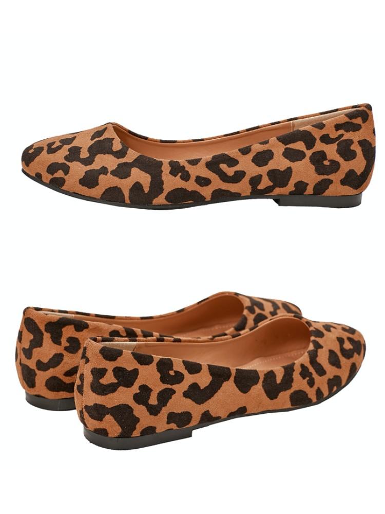 Leopard Round Toe Ballet Flat In Brown White For Women