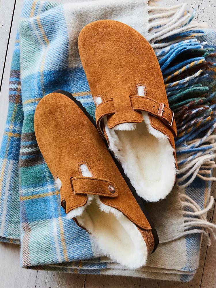 Faux Suede Buckle Fluffy Flat Mules Faux Shearling Lined Open-Back Comfy Cork Clogs