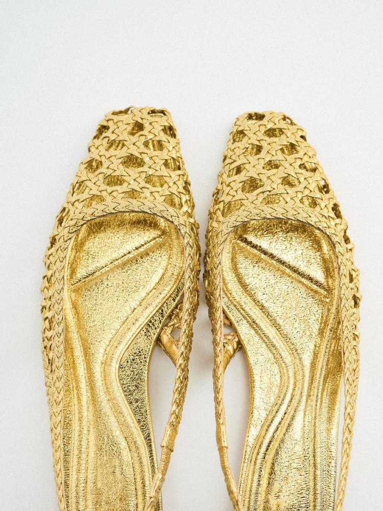 Metallic Gold Woven Hollow-Out Square-Toe Slingback Flat Sandals For Women