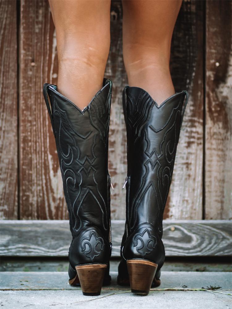 Embroidered Snip Toe Mid-Calf Western Boots