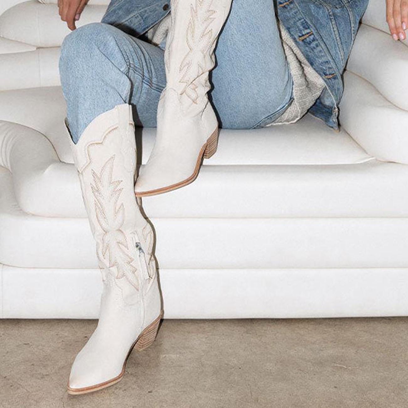 Embroidered Mid Calf Boots Pointed Toe Zipper Chunky Heeled Western Boots